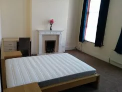 Room offered in Queens park London United Kingdom for £850 p/m