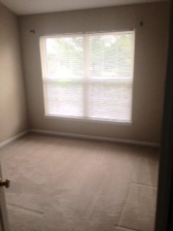 Room in Virginia Sterling for $700 per month