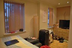 Double room in  London for £735 per month