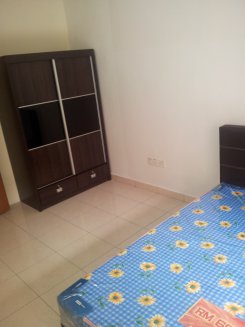 Room offered in Bukit indah Johor Malaysia for RM430 p/m