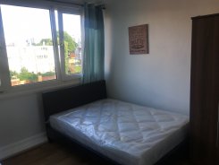 Double room in London Roahampton for £780 per month