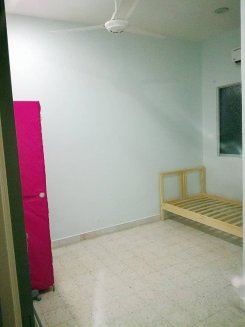 Room offered in Puchong  Selangor Malaysia for RM450 p/m