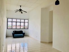 Apartment offered in Bandar seri alam Johor Malaysia for RM700 p/m