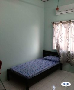 Room offered in Cheras Kuala Lumpur Malaysia for RM550 p/m