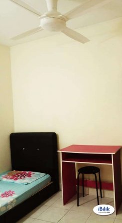 Room offered in Ss2 Selangor Malaysia for RM400 p/m