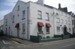 Room offered in Pembroke Dock Pembrokeshire United Kingdom for £90 p/m