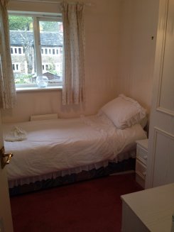 Multiple rooms in Cheshire Stalybridge  for £375 per month
