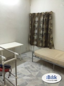 Single room offered in Subang jaya Selangor Malaysia for RM450 p/m