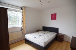 Apartment offered in Roahampton London United Kingdom for £780 p/m