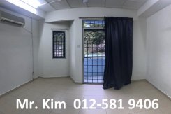 Single room offered in Bandar puteri puchong Selangor Malaysia for RM500 p/m