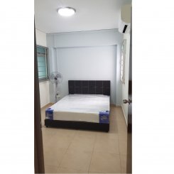 Room in Singapore Woodlandsdrive for $650 per month