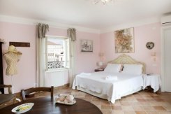 /bednbreakfast-for-rent/detail/1750/bed-n-breakfast-venaria-reale-price-78-p-d