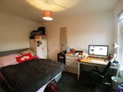 Double room in Greater manchester Longsight for £120 per week