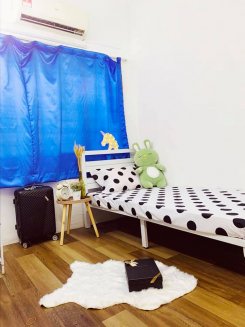 Room offered in Bandar utama Selangor Malaysia for RM450 p/m