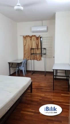 Room offered in Shah alam  Selangor Malaysia for RM500 p/m