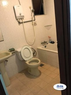 Room in Selangor Petaling Jaya for RM550 per month