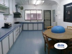 Room in Selangor Petaling Jaya for RM550 per month