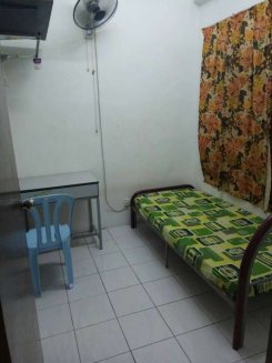 Room in Selangor Seksyen 17, petaling jaya for RM550 per month