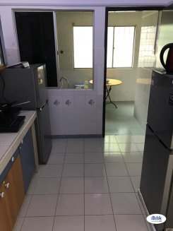 Room in Selangor Petaling Jaya for RM500 per month