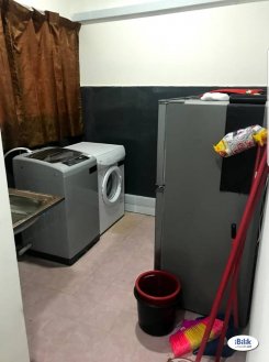 Room in Selangor Kelana Jaya for RM700 per month