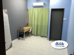 Room offered in Usj Selangor Malaysia for RM570 p/m