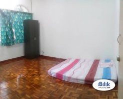 Room offered in Puchong  Selangor Malaysia for RM500 p/m