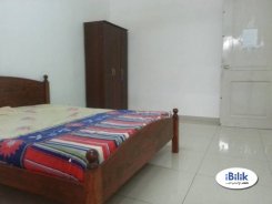 Room offered in Shah alam  Selangor Malaysia for RM700 p/m