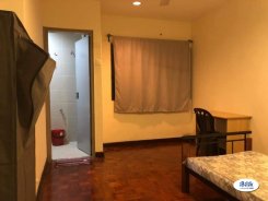 Room offered in Putra heights, subang jaya Selangor Malaysia for RM500 p/m