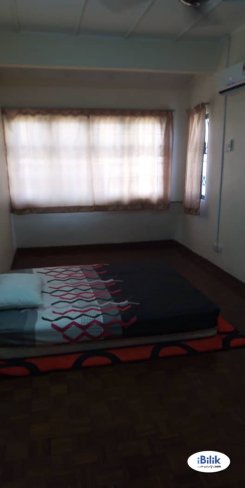 Room offered in Puchong  Selangor Malaysia for RM500 p/m