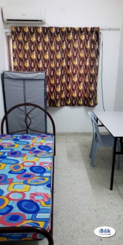 Room offered in Seri kembangan Selangor Malaysia for RM550 p/m