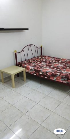 Room offered in Klang Selangor Malaysia for RM570 p/m