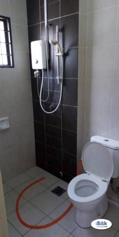 Room in Selangor Seri kembangan for RM500 per month