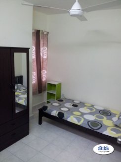 Room offered in Subang jaya Selangor Malaysia for RM550 p/m