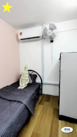 Room in Selangor Bandar utama for RM450 per month