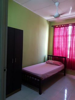 Room offered in Ss18, subang jaya Selangor Malaysia for RM500 p/m