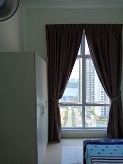 Room offered in Johor Bahru Johor Malaysia for RM1100 p/m