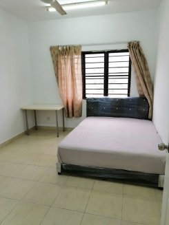 Condo offered in Bandar utama Selangor Malaysia for RM800 p/m