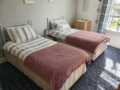 Bed n Breakfast in Scotland Larbert for £20 per night