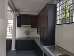 House in Selangor Bandar utama for RM700 per month