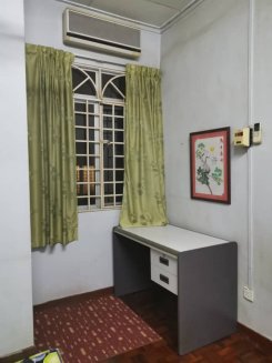 Family house in Selangor Bandar utama for RM800 per month