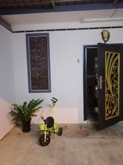 House offered in Taman daya Johor Malaysia for RM700 p/m