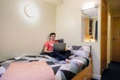 Room in  Glasgow for £484 per month