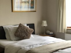 House in London Acton for £19 per day