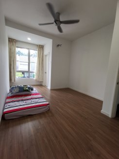 Room in Selangor Kota Kemuning for RM790 per month