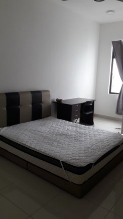 Room offered in Nusajaya Johor Malaysia for RM800 p/m