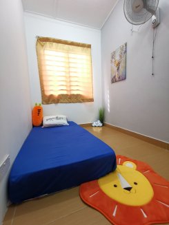 Room in Selangor Kota damansara for RM500 per month