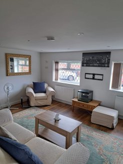 Studio in Warwickshire Wolvey near hinckley  for £950 per month
